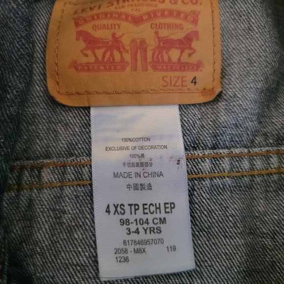 Levi's Trucker Denim Jacket - Picture 10 of 10